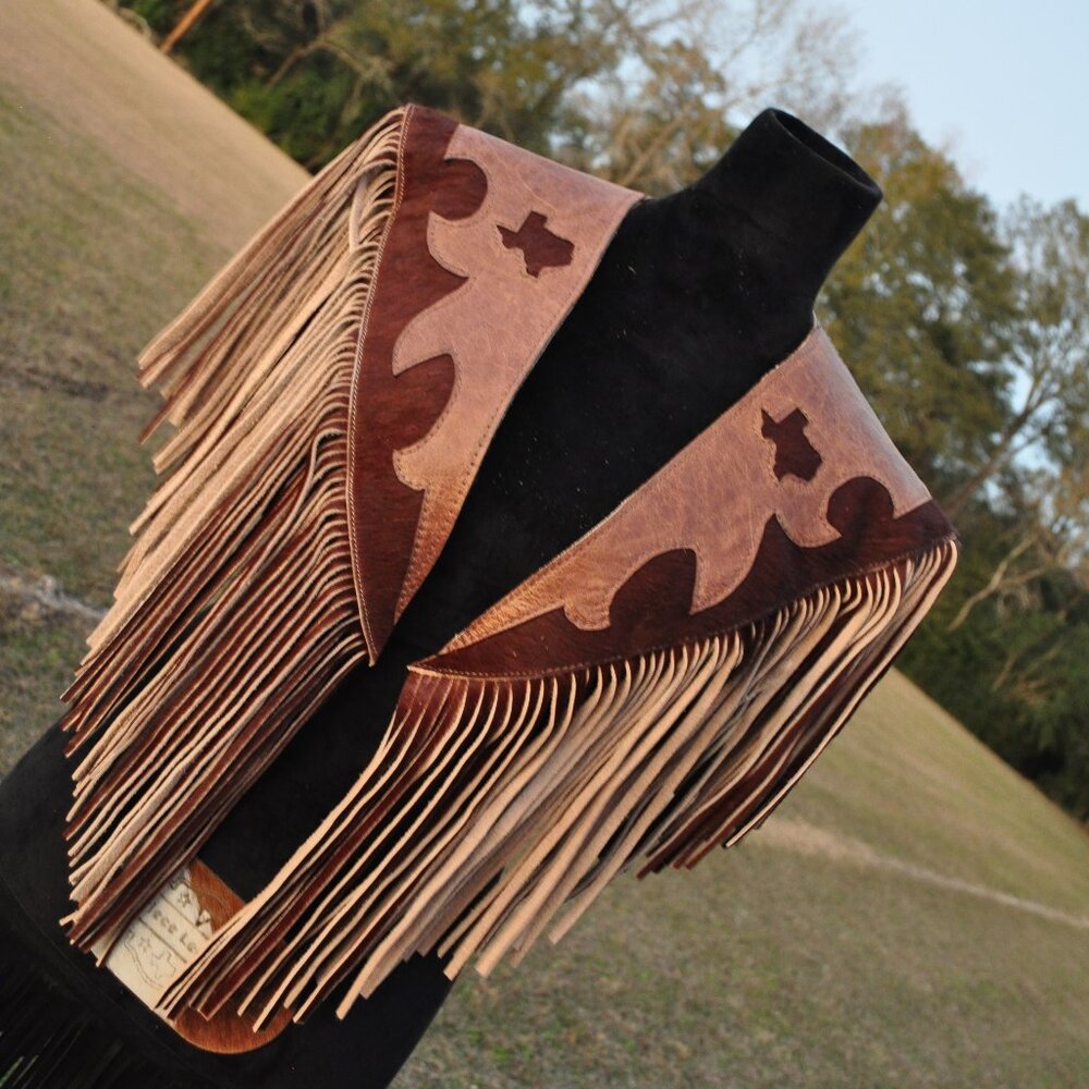 SOLD!!🤎 Handcrafted Western Leather Fringe Shawl – Texas Cutout 🤎SOLD!!